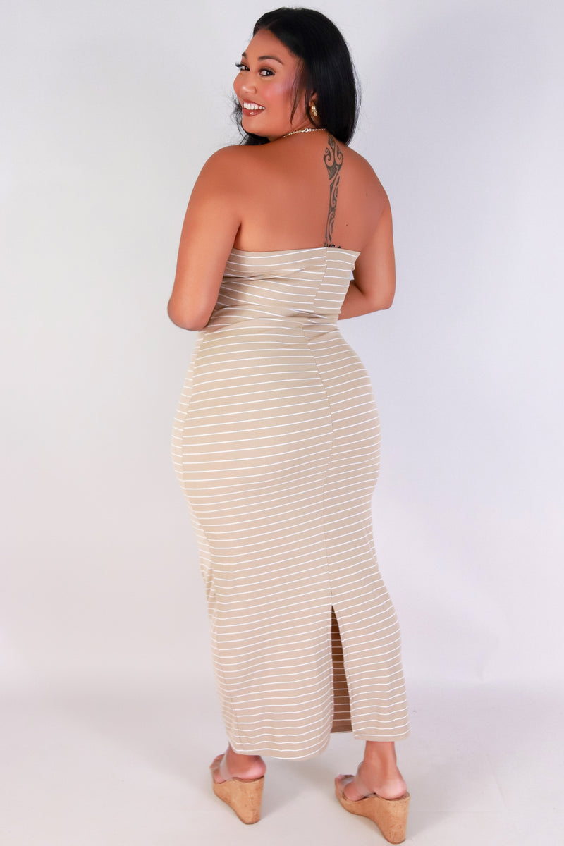 Jeans Warehouse Hawaii - PLUS PLUS KNIT PRINT DRESES - LINE UP BABE STRIPE TUBE DRESS | By ZENOBIA