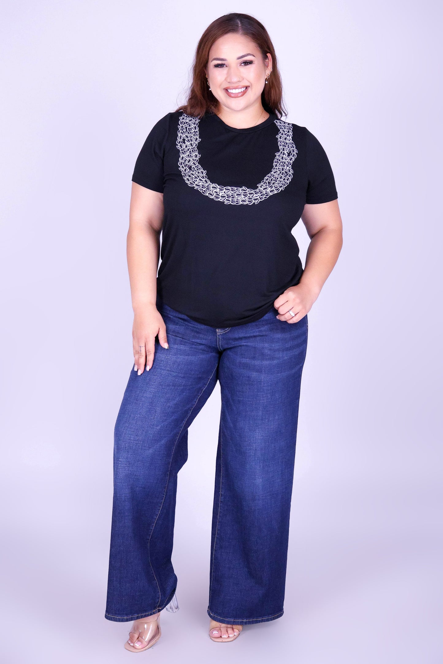 4 STRAND OUTLINE PIKAKE LEI TEE