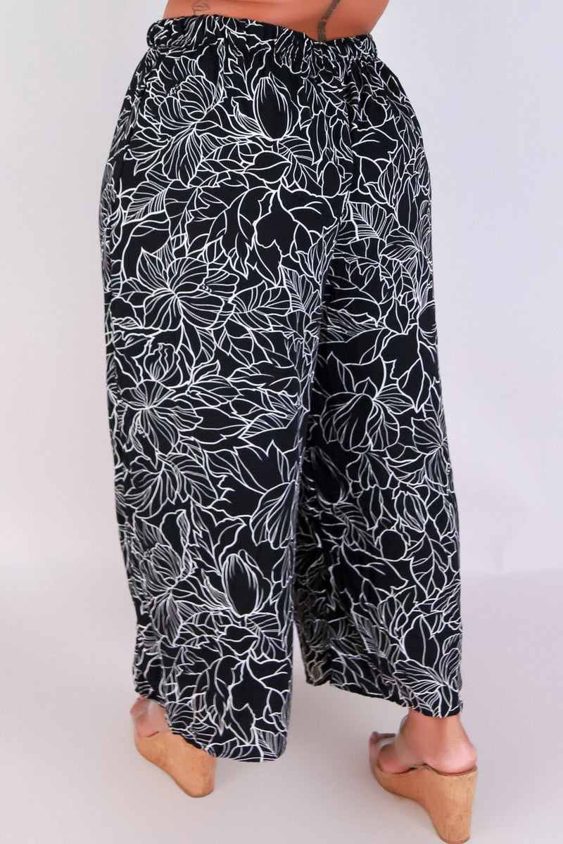Jeans Warehouse Hawaii - PLUS PRINT WOVEN CAPRI&