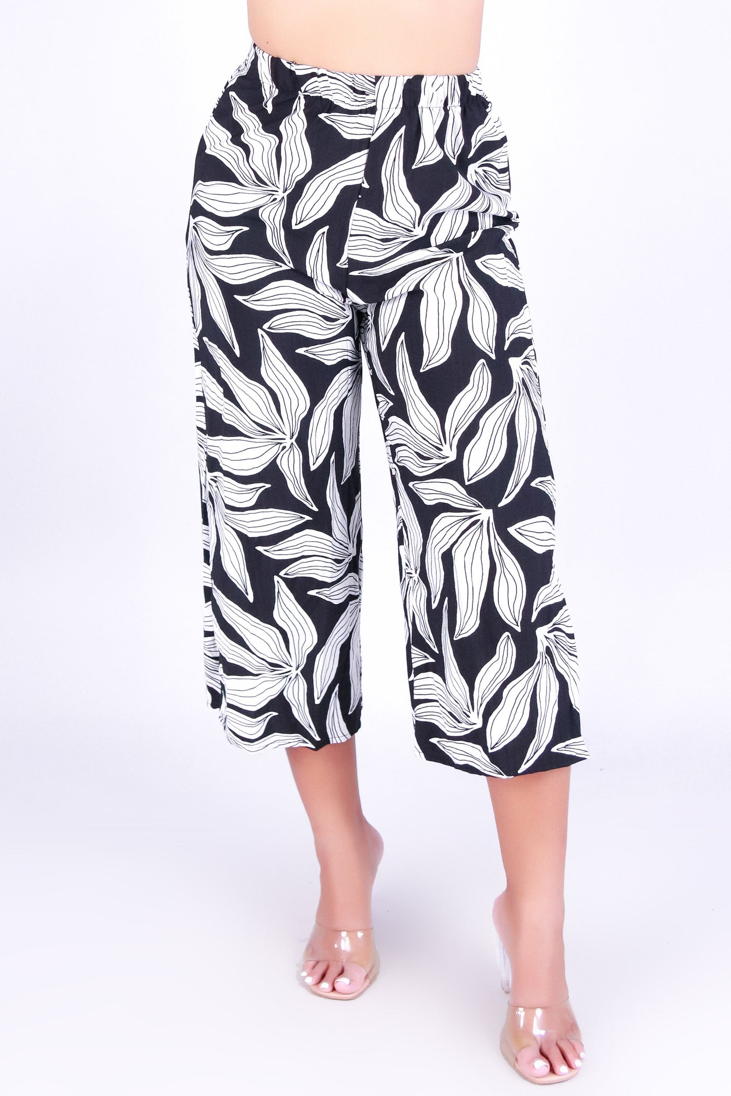 BLOOMED TO PERFECTION CAPRI'S