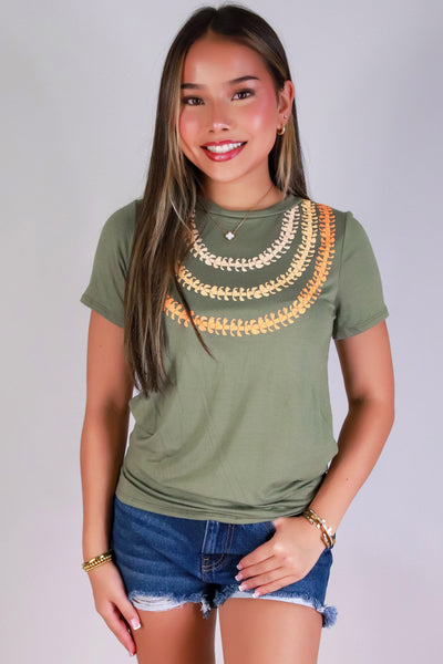 Jeans Warehouse Hawaii - S/S SCREEN - PUAKENIKENI 3 STRAND LEI TEE | By LUZ
