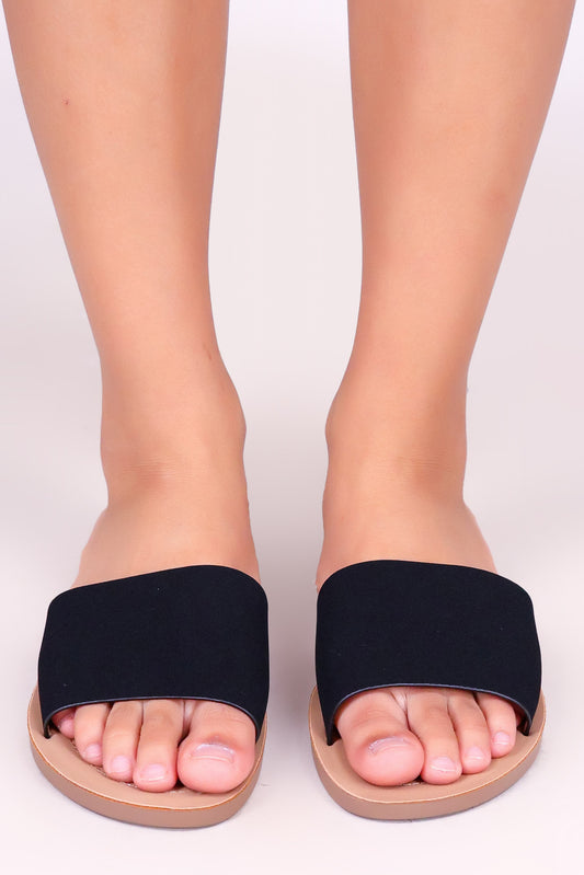EVERYDAY SLIP ON SANDAL
