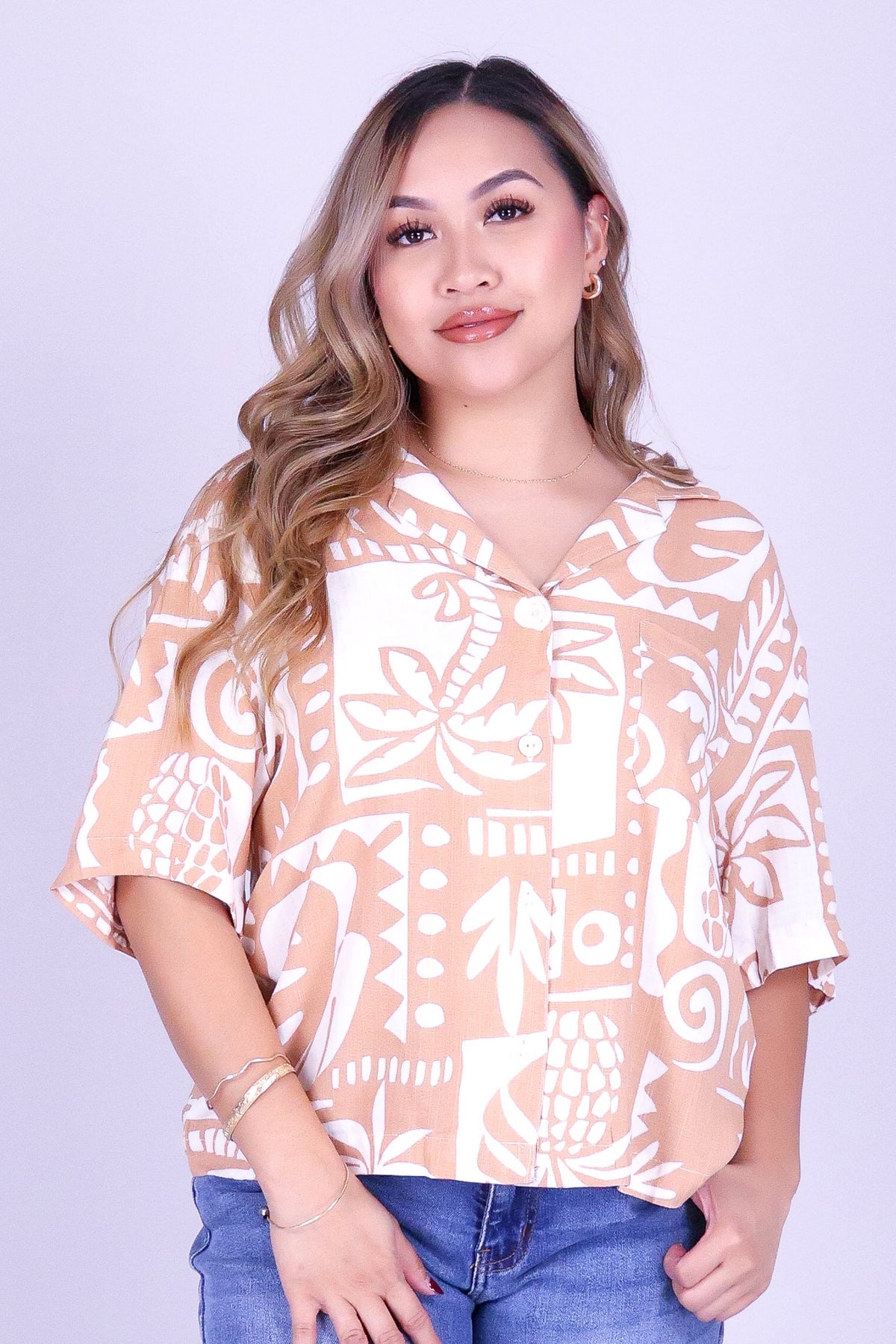 ON THE COAST BUTTON DOWN TOP