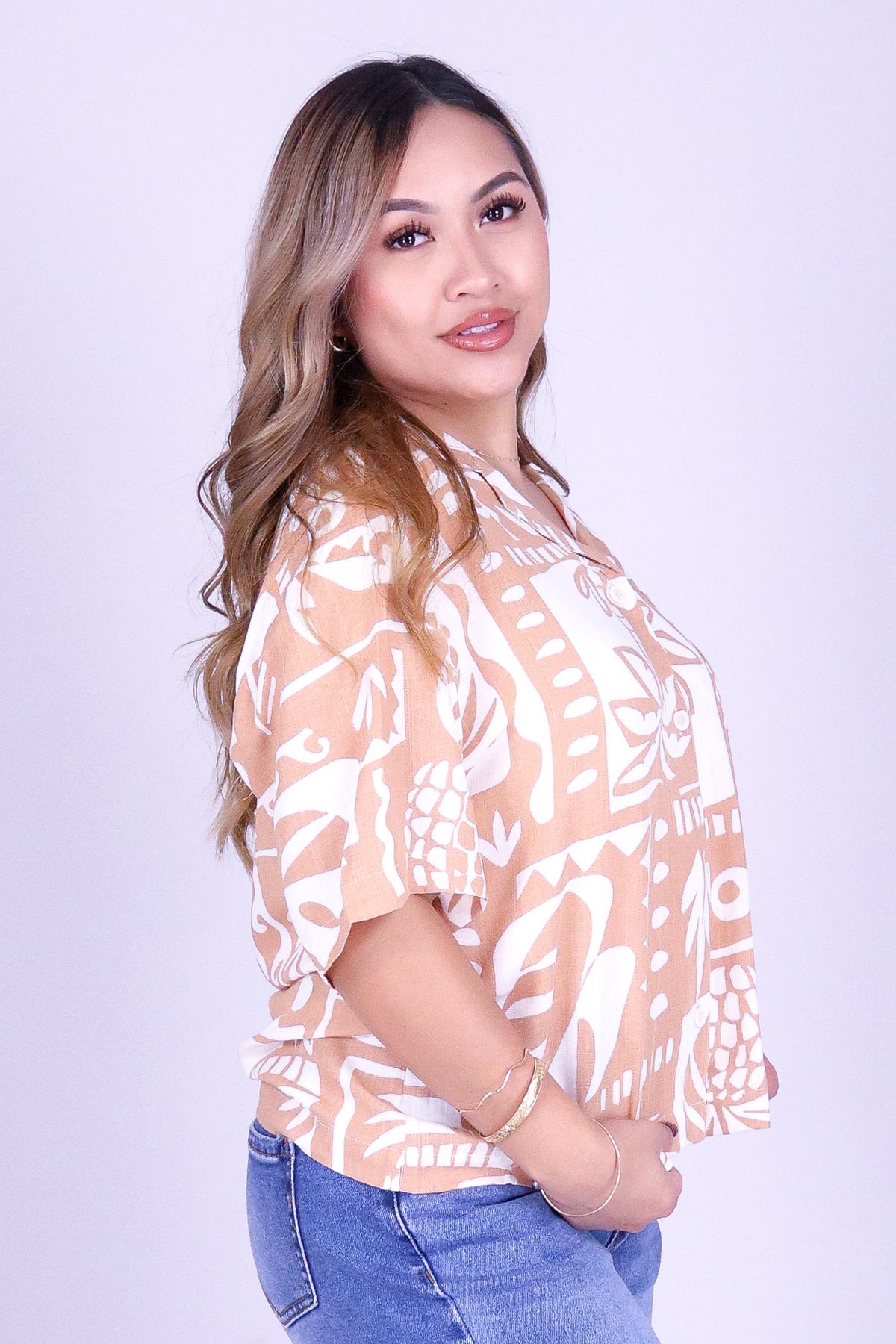 ON THE COAST BUTTON DOWN TOP