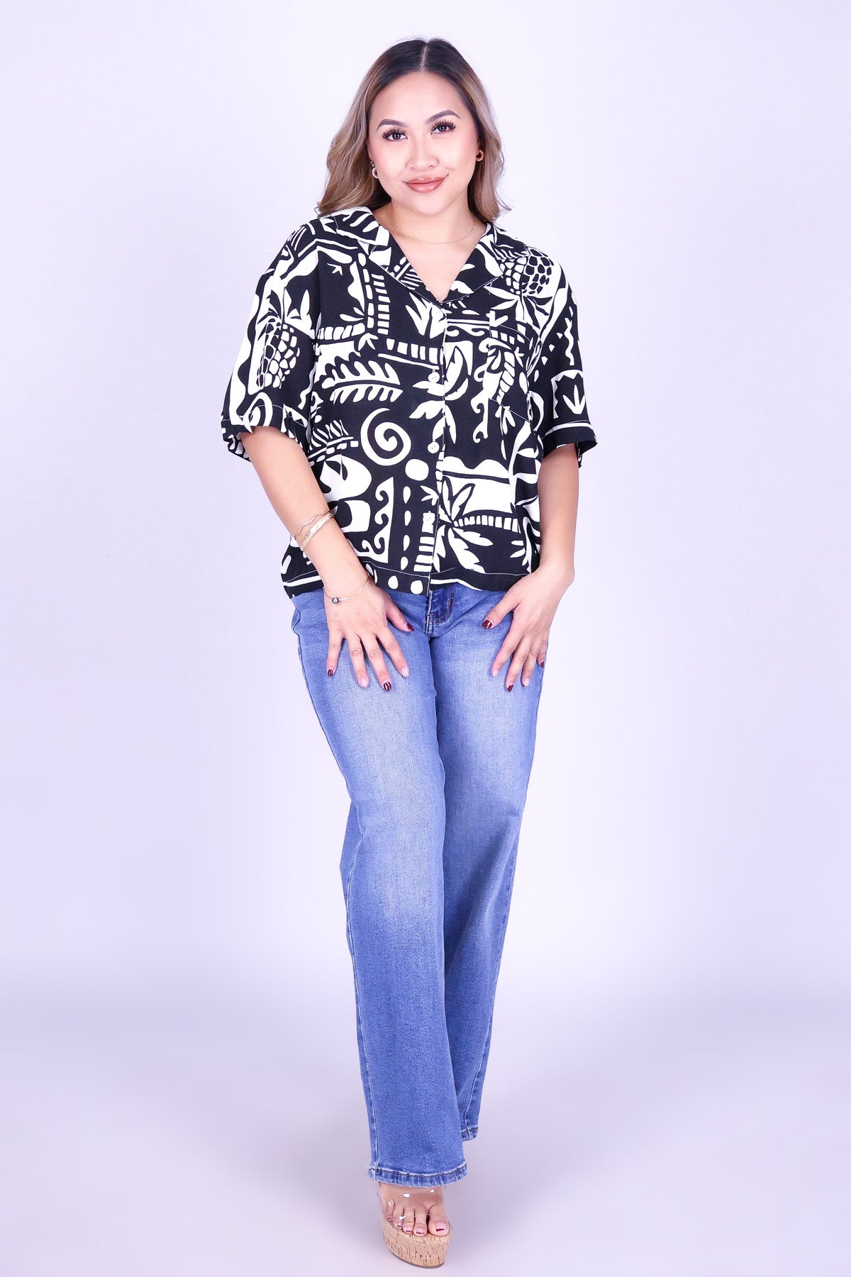ON THE COAST BUTTON DOWN TOP