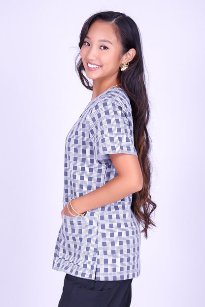 PALAKA SCRUB TOP
