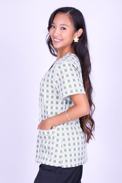 PALAKA SCRUB TOP