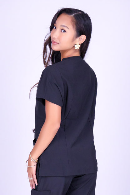 MOTION SCRUB TOP