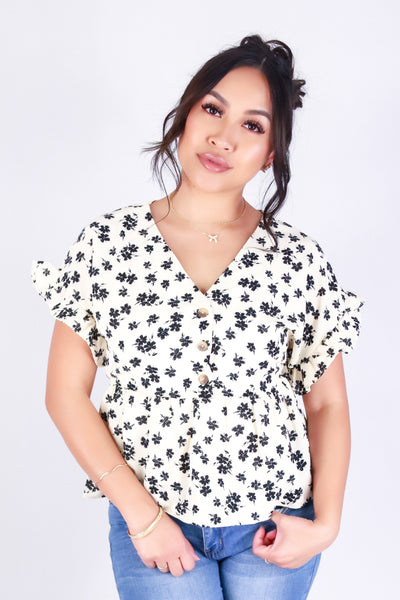 BLOSSOM BUTTON UP TOP