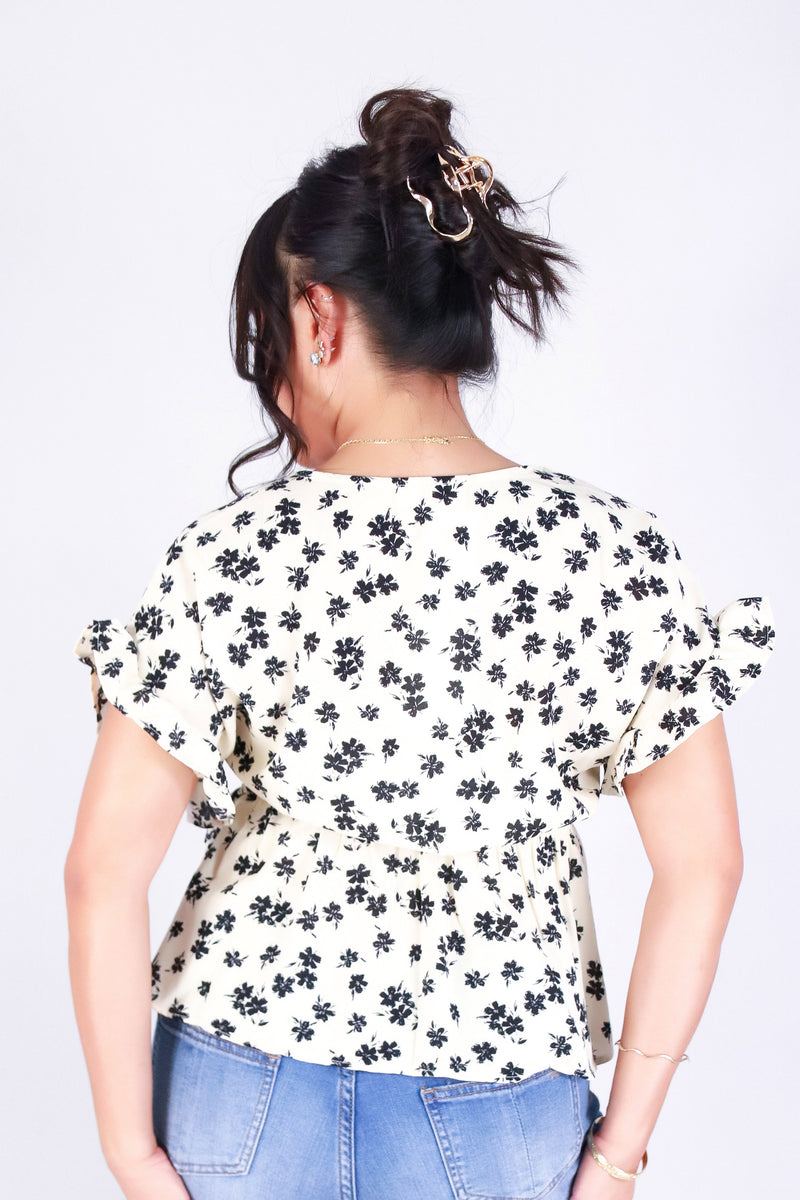 BLOSSOM BUTTON UP TOP