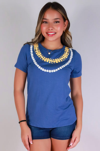 Jeans Warehouse Hawaii - S/S SCREEN - PUAKENIKENI PIKAKE NA LEI TEE | By LUZ