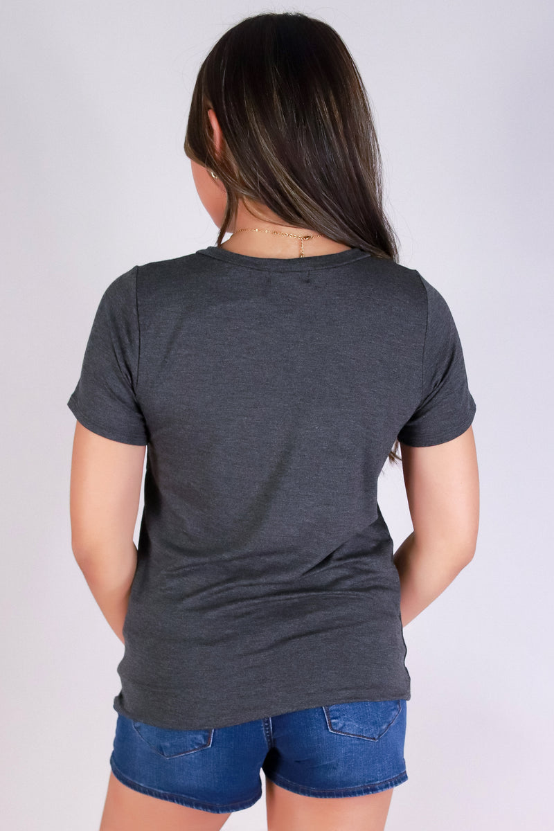 Jeans Warehouse Hawaii - S/S SCREEN - PUAKENIKENI PIKAKE NA LEI TEE | By LUZ