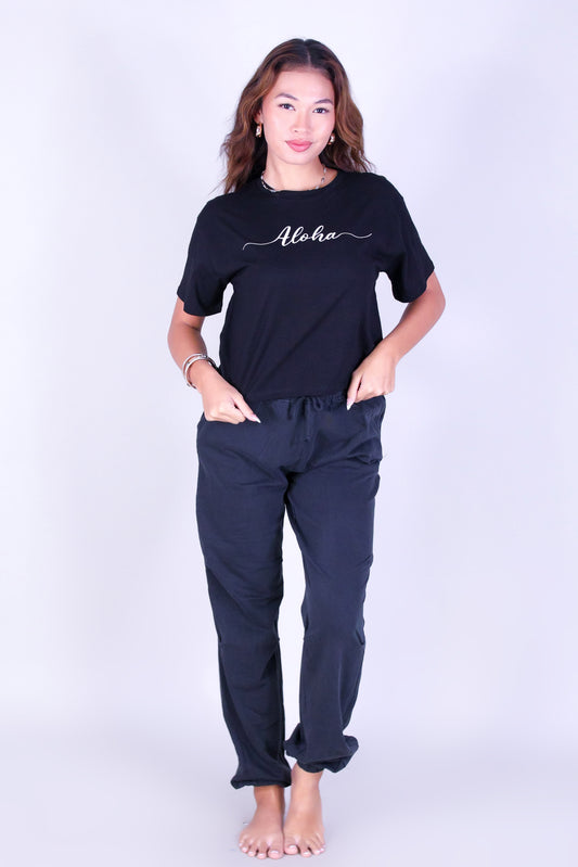 ALOHA CURSIVE CROP TEE