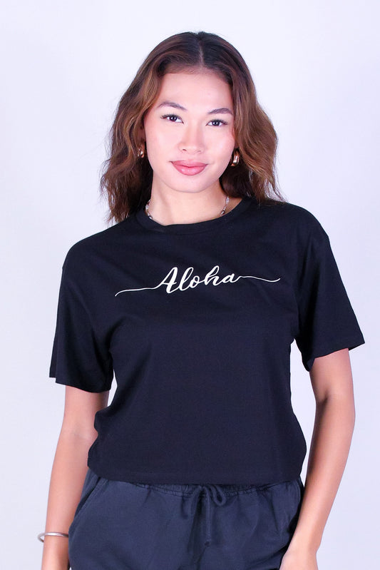 ALOHA CURSIVE CROP TEE