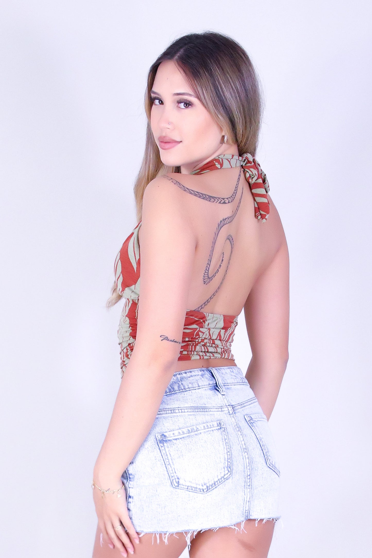 TROPICAL MUSE HALTER TOP