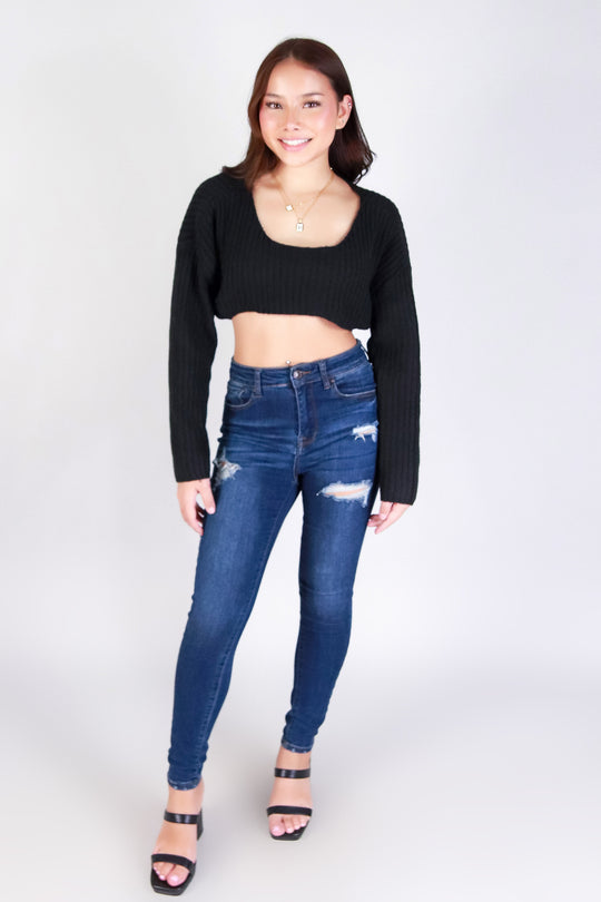 STREET EASE SWEATER CROP TOP