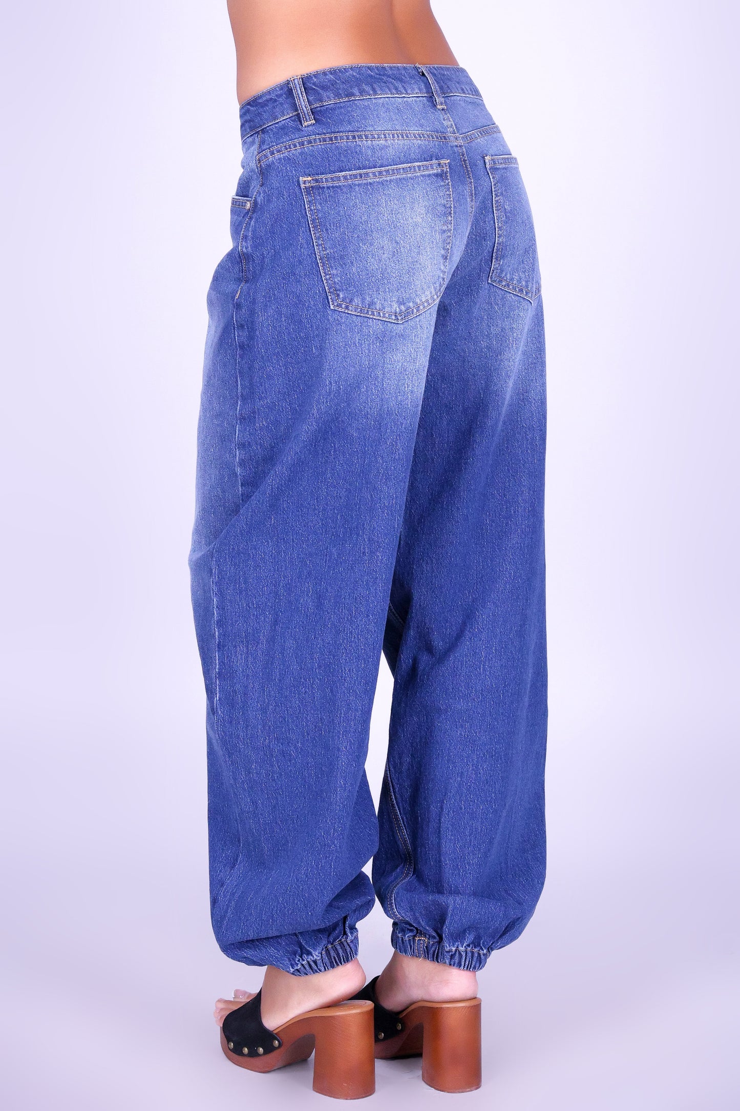THE FAVORITE JEANS