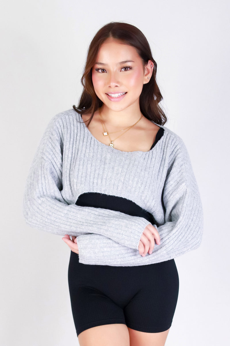 STREET EASE SWEATER CROP TOP