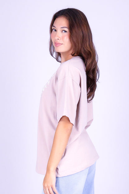PUAKENIKENI OVERSIZED TEE
