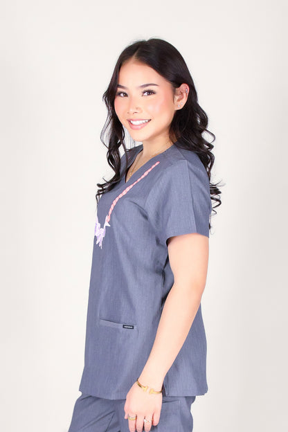 PIKAKE HONOHONO SCRUB TOP
