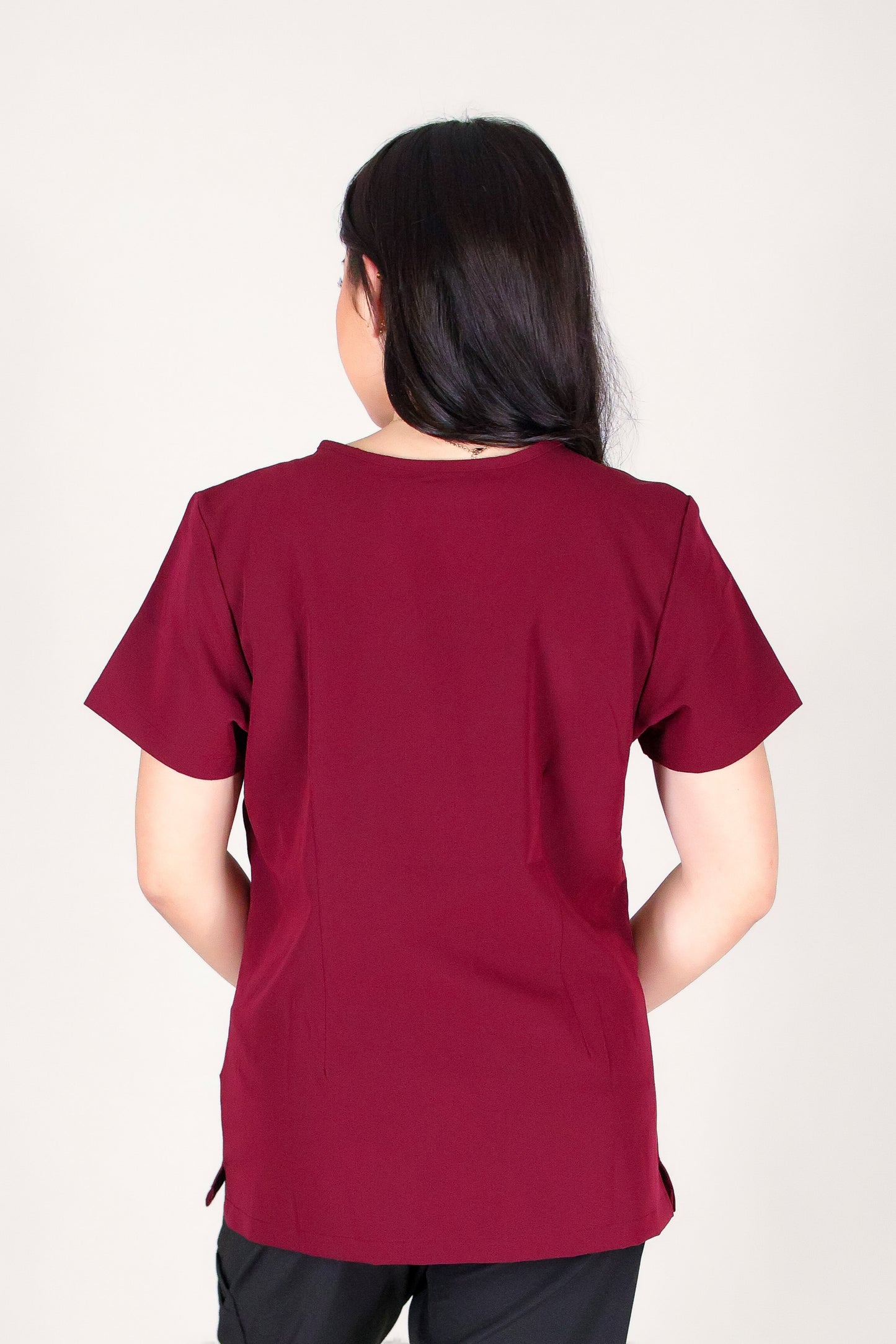 PIKAKE HONOHONO SCRUB TOP