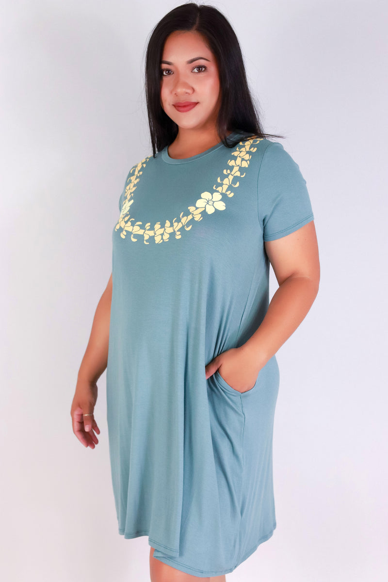 Jeans Warehouse Hawaii - PLUS PLUS KNIT PRINT DRESES - PUAKENIKENI LEI TRAPEZE DRESS | By LUZ