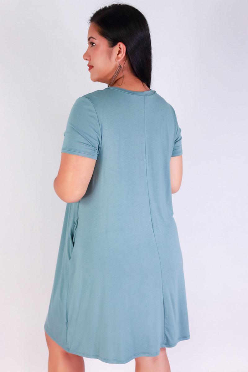 Jeans Warehouse Hawaii - PLUS PLUS KNIT PRINT DRESES - PUAKENIKENI LEI TRAPEZE DRESS | By LUZ