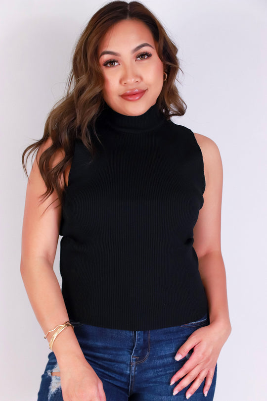 SNUG & CHIC TURTLENECK TOP