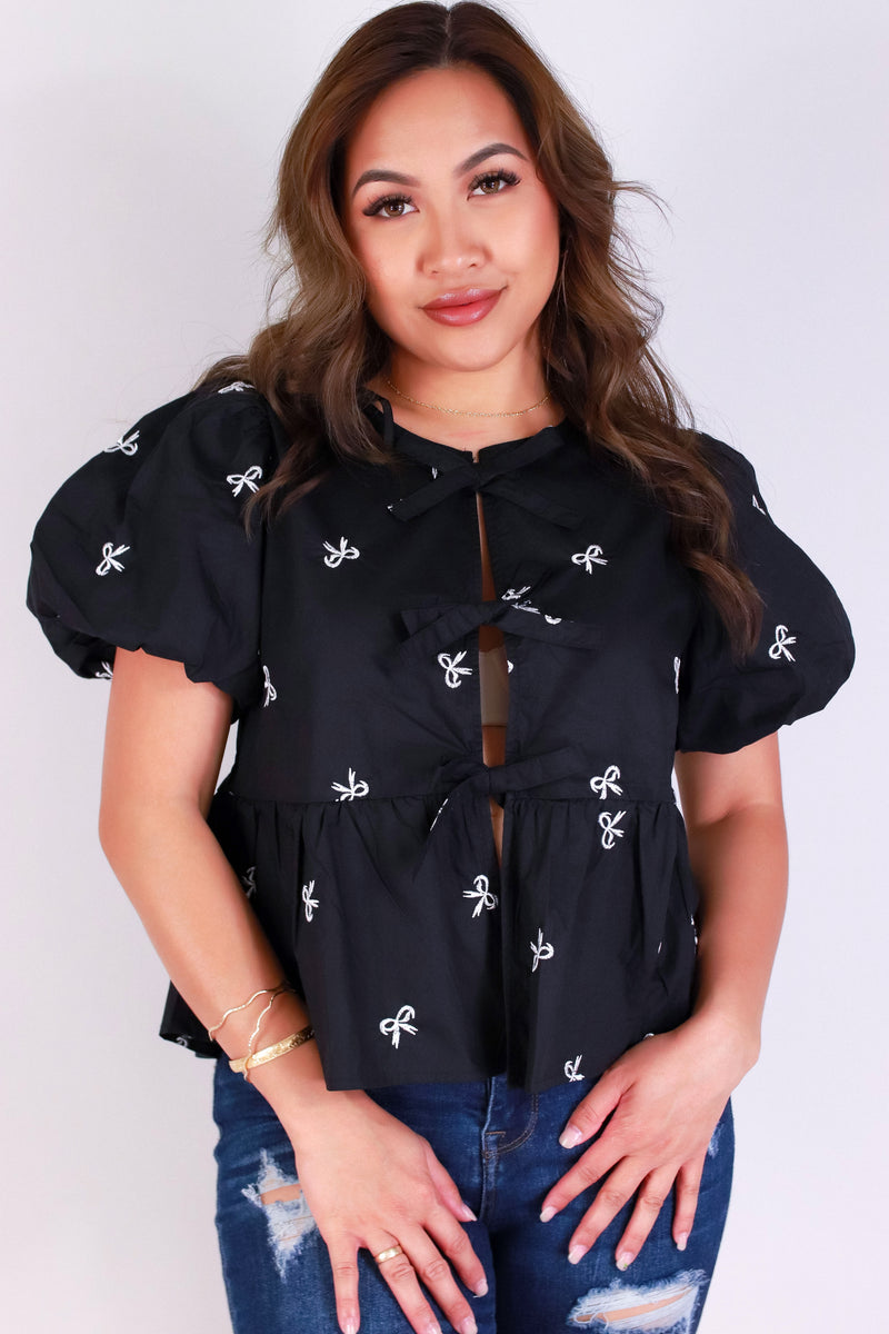 Jeans Warehouse Hawaii - S/S PRINT WOVEN TOPS - TIED WITH CHARM TOP | By VERY J