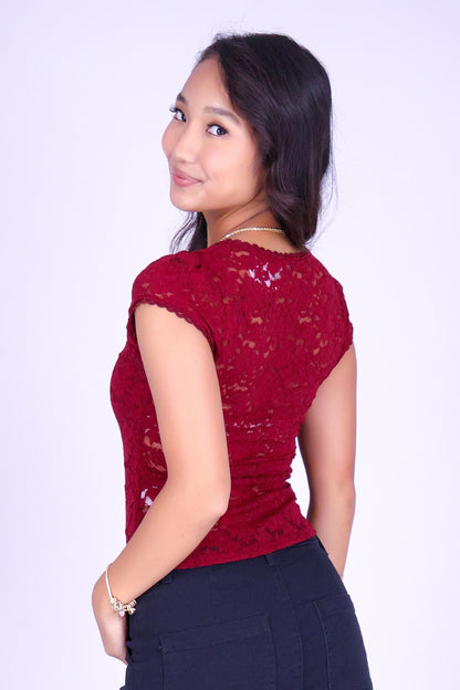 TRACES OF YOU LACE TOP