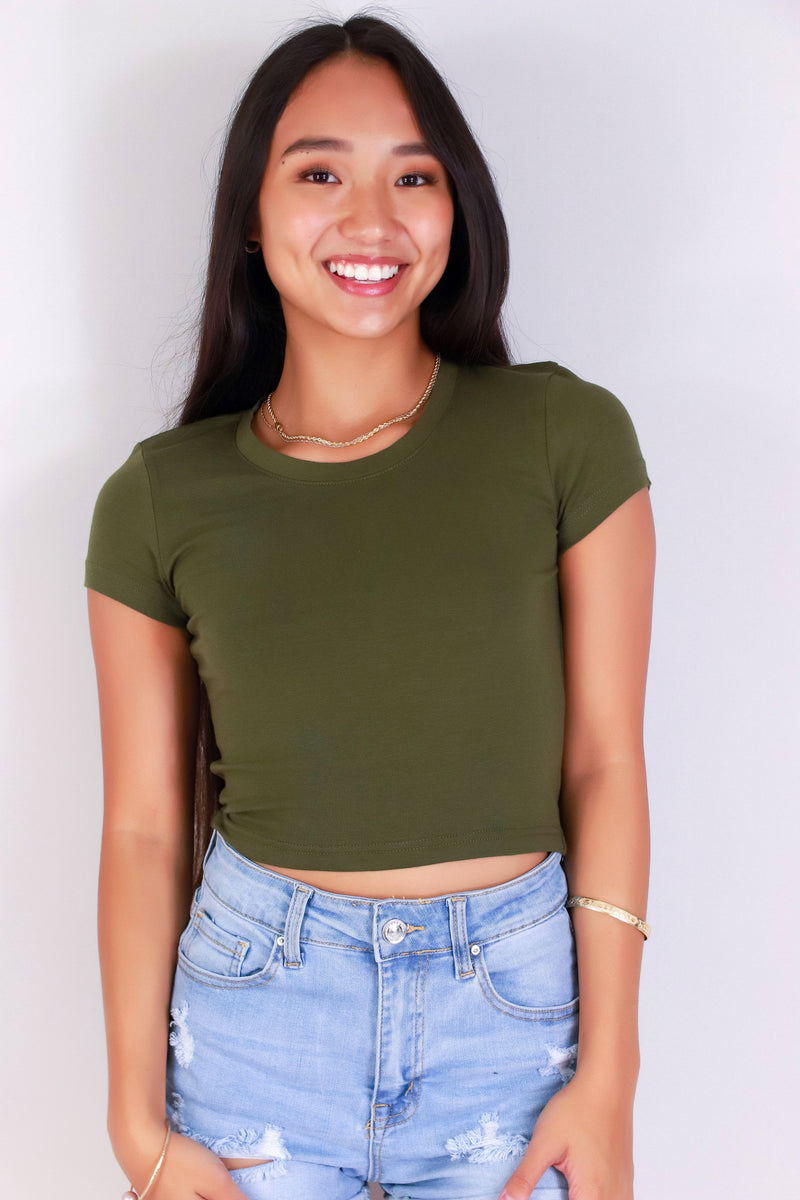 Jeans Warehouse Hawaii - S/S SOLID BASIC - PART OF THE CREW TOP | By ROSIO