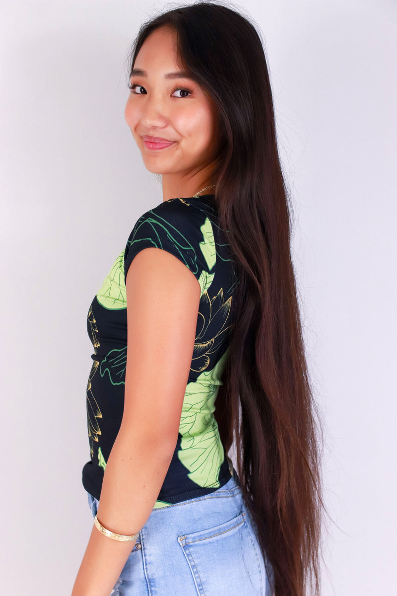 Jeans Warehouse Hawaii - SS PRINT - WATER LILY SQUARE NECK TOP | By LUZ