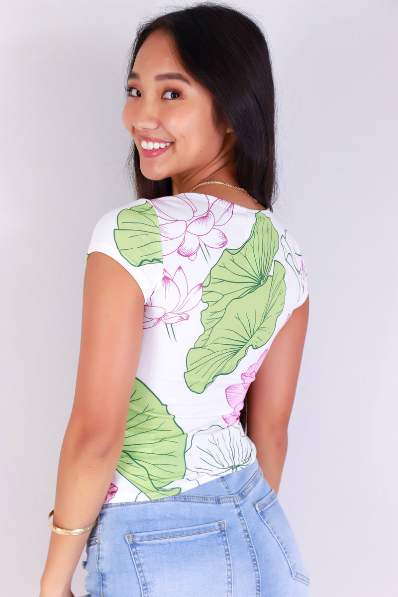 Jeans Warehouse Hawaii - SS PRINT - WATER LILY SQUARE NECK TOP | By LUZ