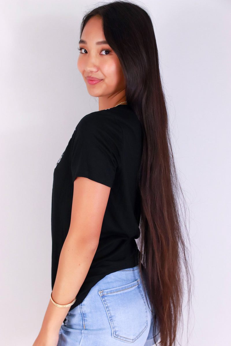 Jeans Warehouse Hawaii - S/S SCREEN - SHELL CROWN FLOWER LEI TEE | By LUZ