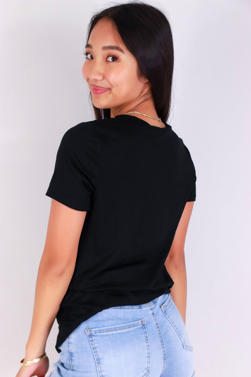 Jeans Warehouse Hawaii - S/S SCREEN - SHELL CROWN FLOWER LEI TEE | By LUZ