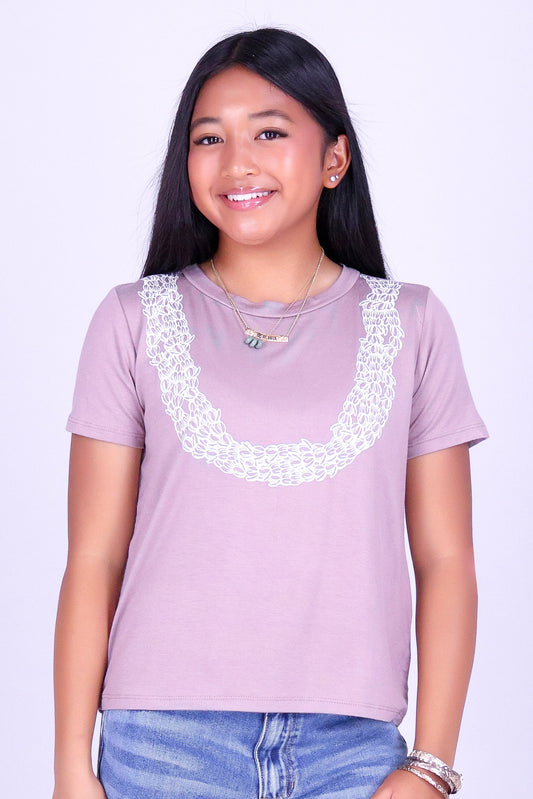 4 STRAND OUTLINE PIKAKE LEI TEE | KIDS SIZE 8-16