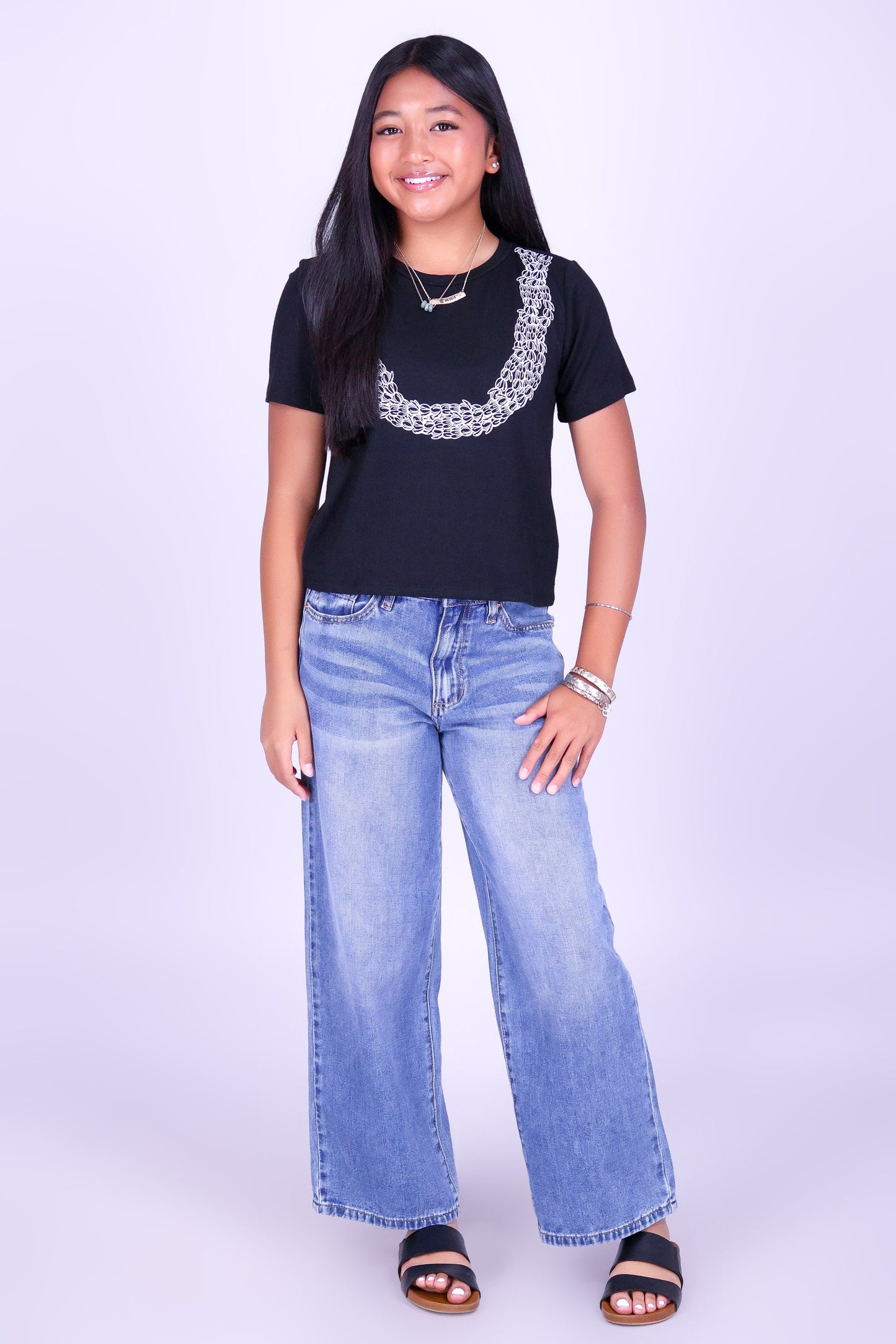 4 STRAND OUTLINE PIKAKE LEI TEE | KIDS SIZE 8-16