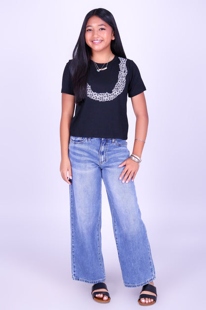 4 STRAND OUTLINE PIKAKE LEI TEE | KIDS SIZE 8-16