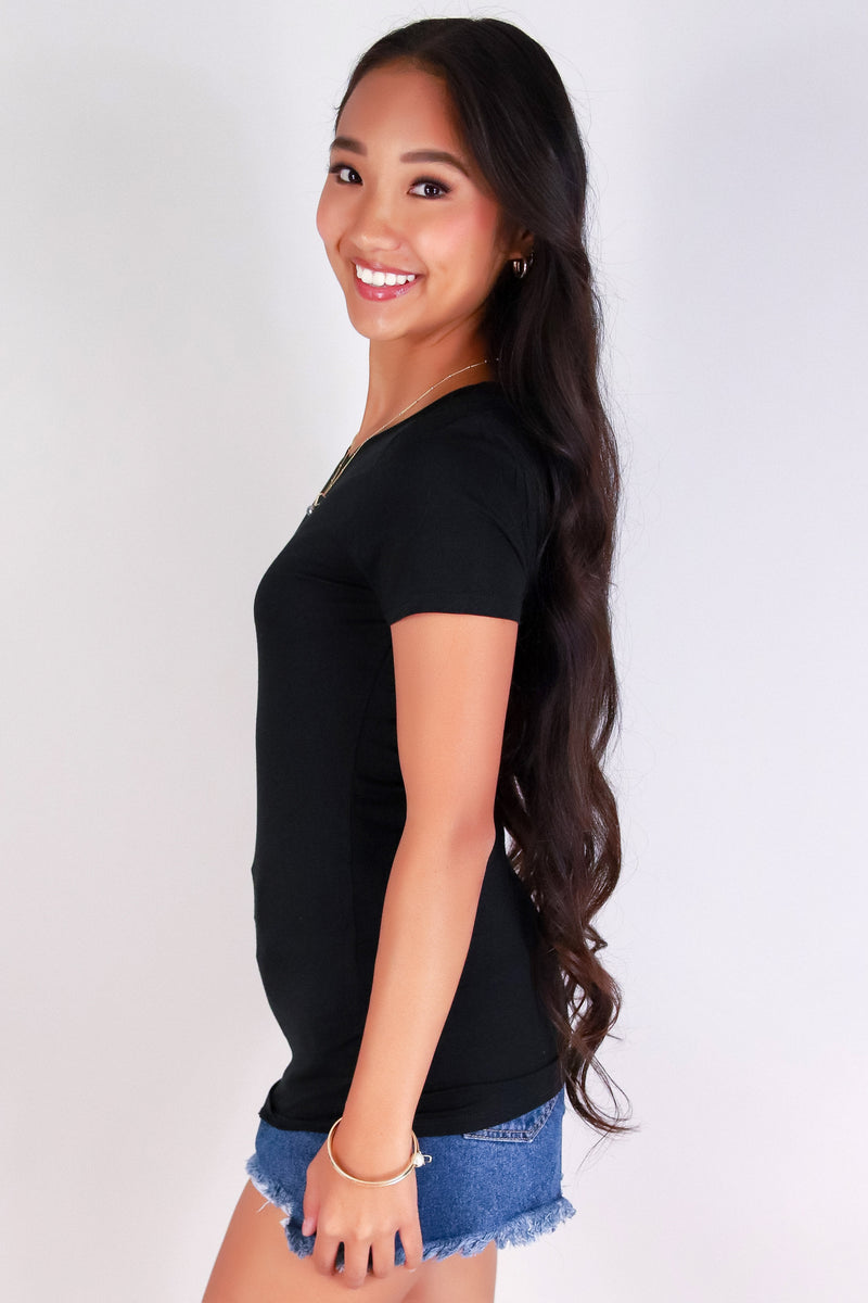 Jeans Warehouse Hawaii - S/S SOLID BASIC - PLAINLY PERFECT TEE | By HEART & HIPS
