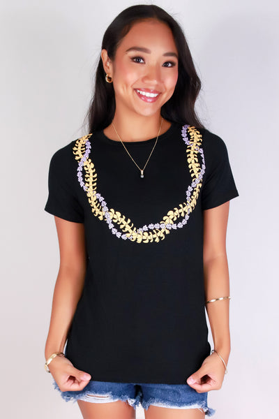Jeans Warehouse Hawaii - S/S SCREEN - PUAKENIKENI CROWN FLOWER LEI TEE | By LUZ