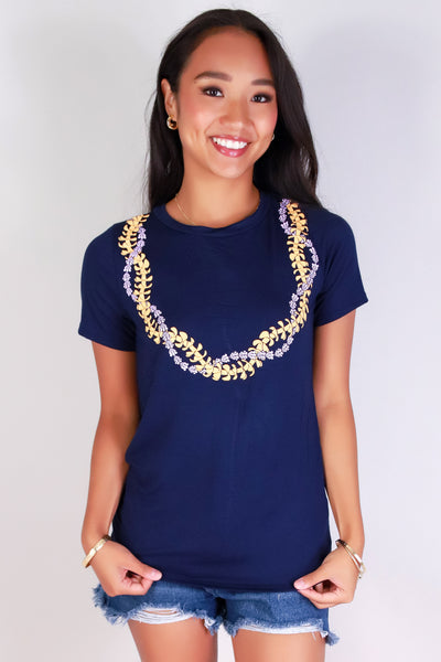 Jeans Warehouse Hawaii - S/S SCREEN - PUAKENIKENI CROWN FLOWER LEI TEE | By LUZ