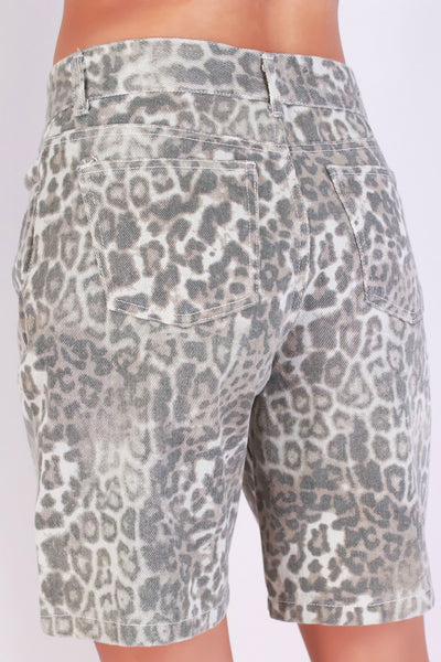 Jeans Warehouse Hawaii - DENIM BERMUDAS - ROAR READY JORTS | By LOVE POEM