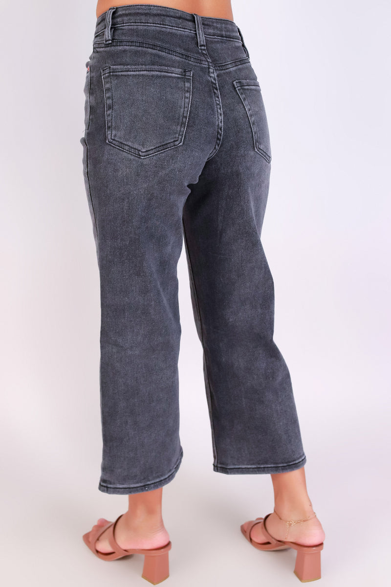 Jeans Warehouse Hawaii - DENIM CAPRIS - BELLA CAPRI JEANS | By YMI JEANS