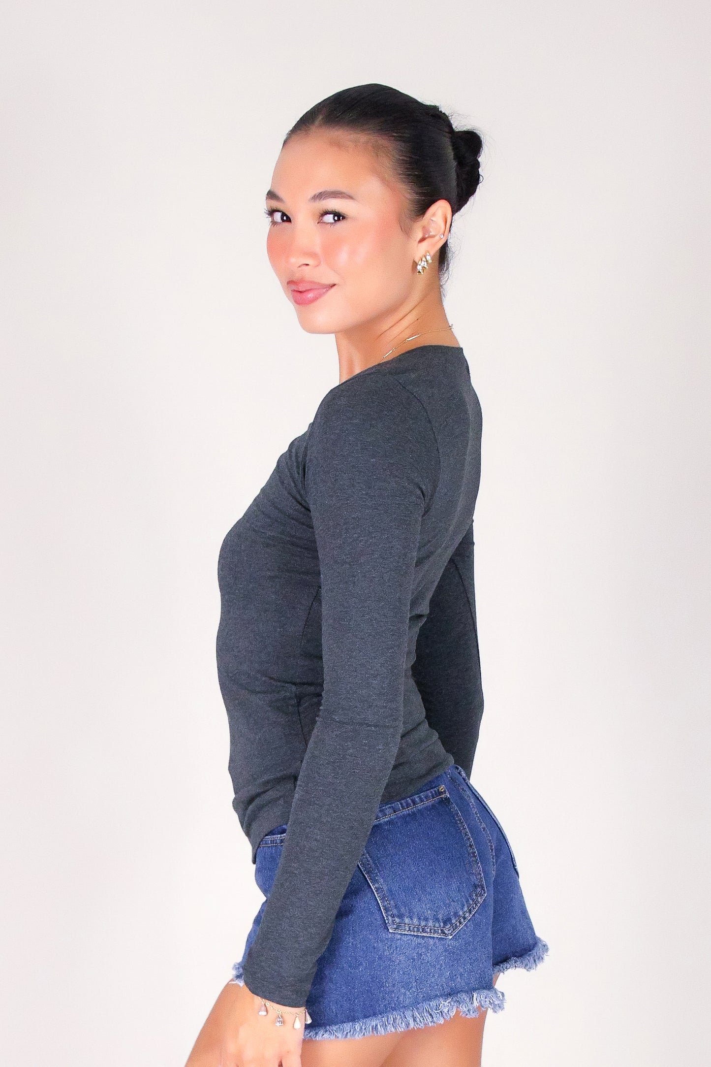 HOLD THAT THOUGHT LONG SLEEVE TOP