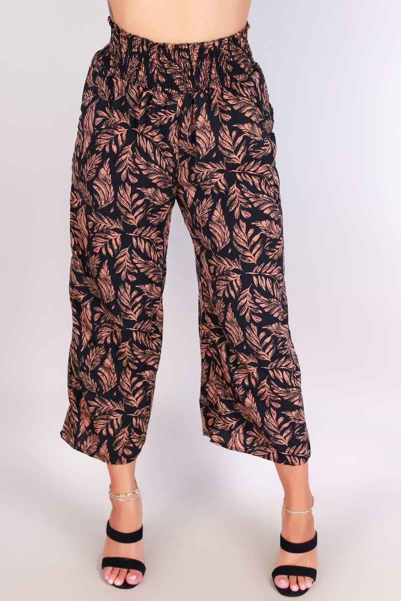 Jeans Warehouse Hawaii - PRINT WOVEN CAPRI&