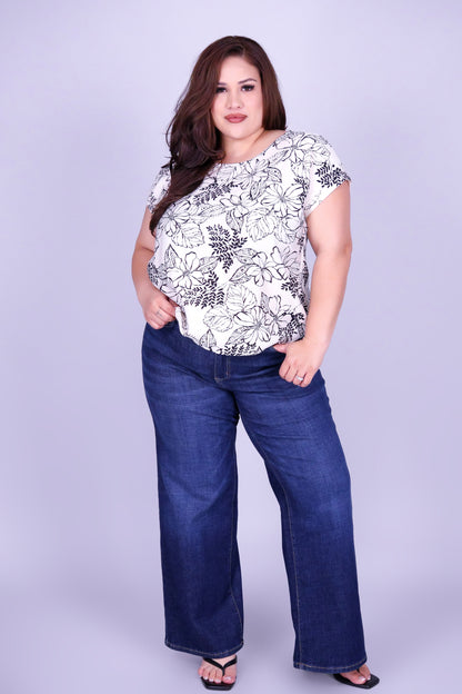 GRACE IN FORM TOP