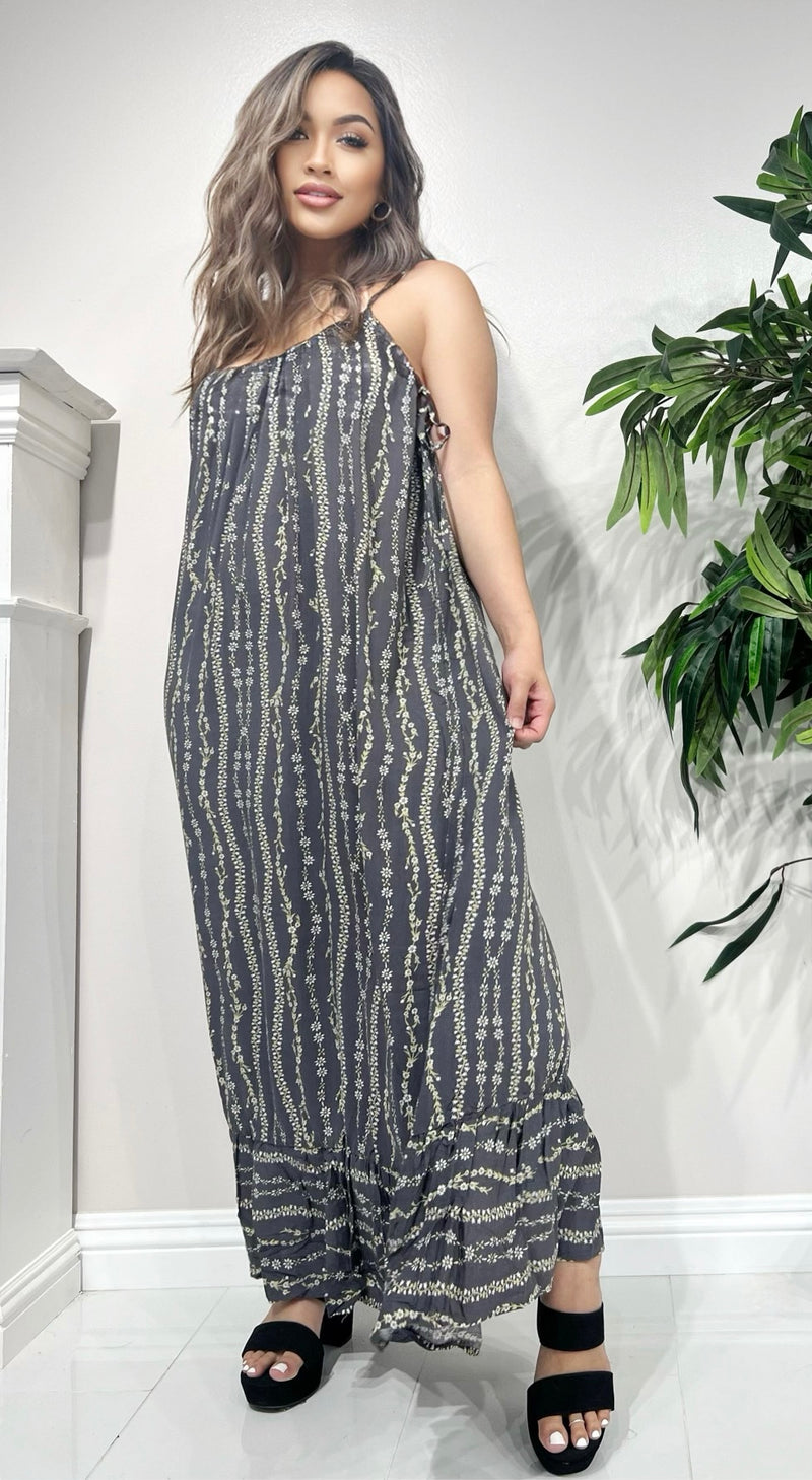 Jeans Warehouse Hawaii - PRINT LONG DRESSES - DITSY PRINT MAXI DRESS | By MILLIBON