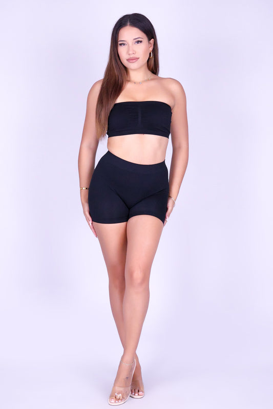 OUT WE GO SEAMLESS SHORTS