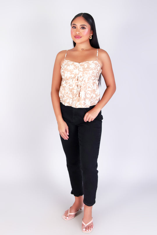 FLIRTY FLORALS TOP