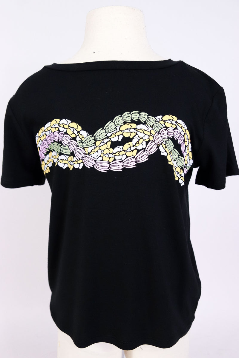Jeans Warehouse Hawaii - S/S PRINT 7-16 - INTERTWINED NA LEI TEE | KIDS SIZE 7-16 | By LUZ